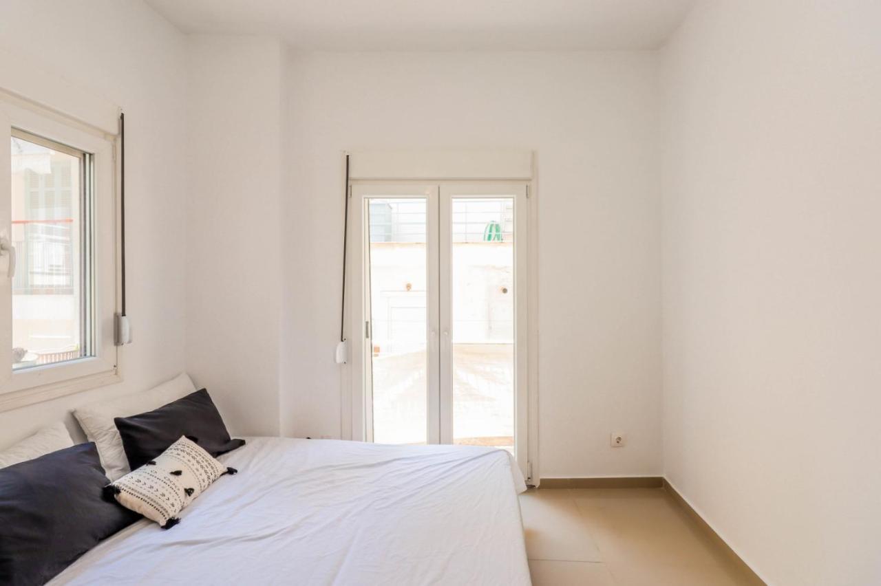 Happy Traveller - Luxury, Free Parking Apartment Thessaloniki Exterior photo