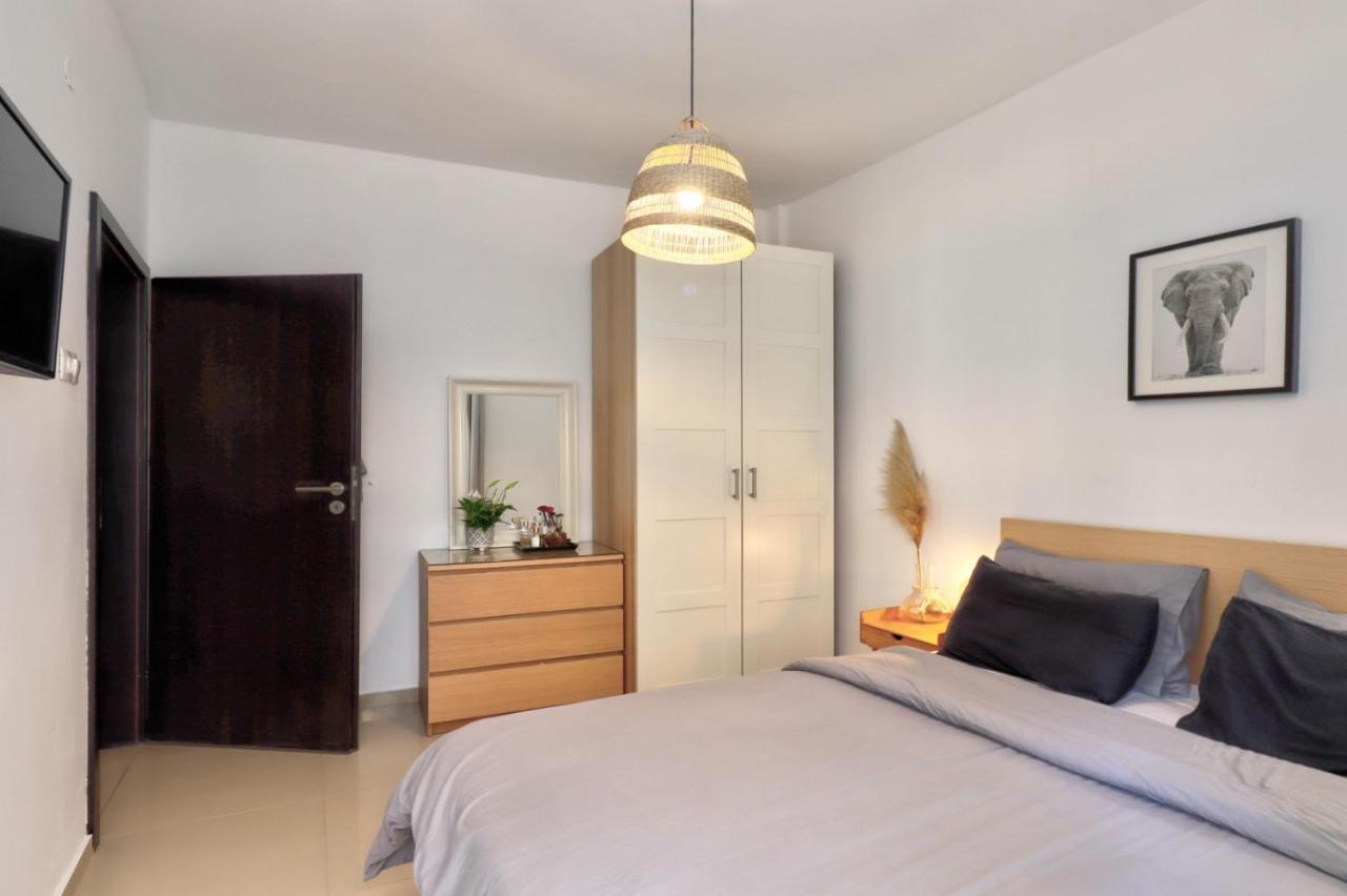 Happy Traveller - Luxury, Free Parking Apartment Thessaloniki Exterior photo